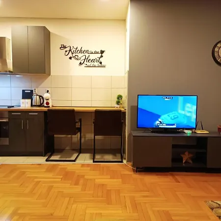 Modern * סקופיה