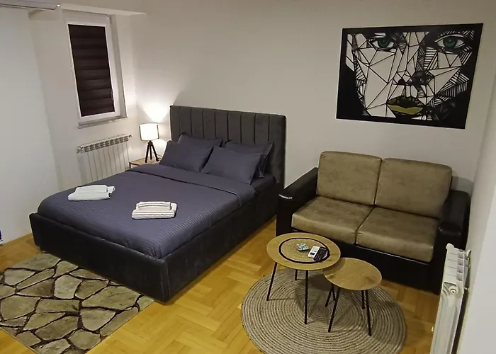 Апартаменти Modern *